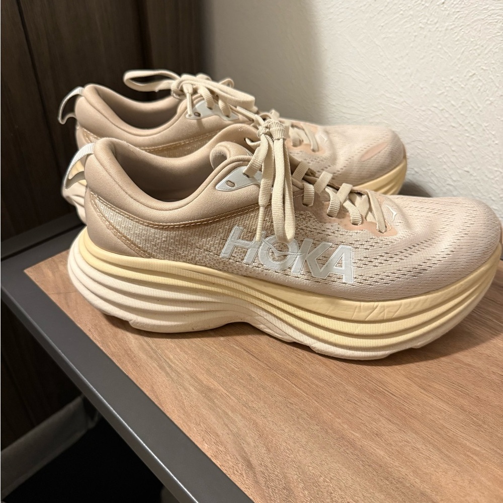 Hoka Bondi 8